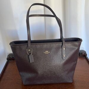 Coach mini city zip tote tote shoulder bag - color oxblood